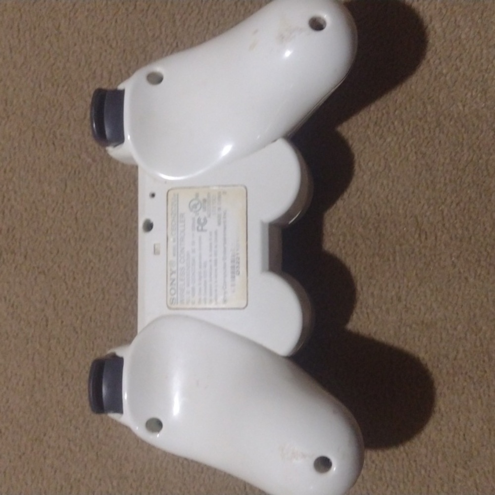 Play Station Controller - Picture 3 of 3